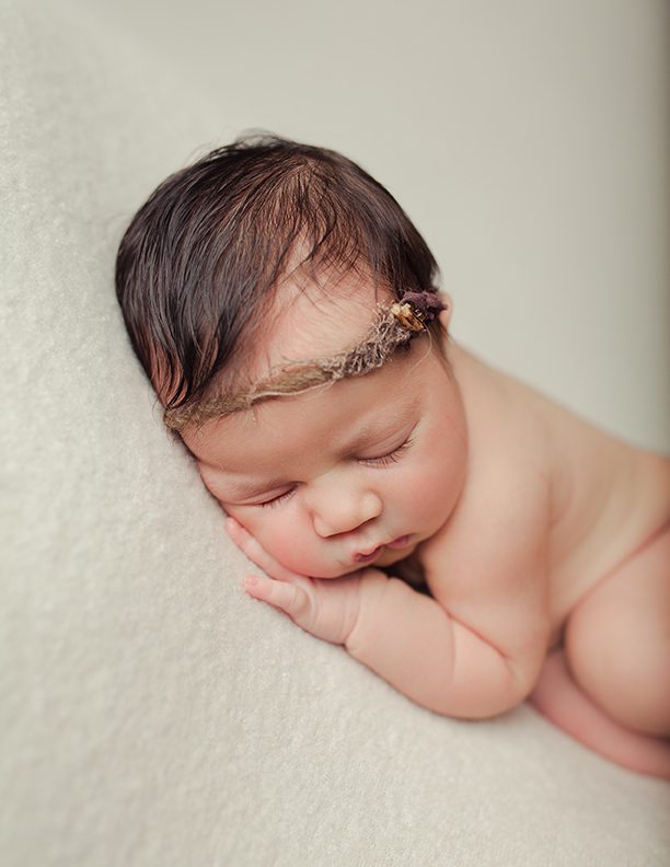 posed newborn photography
