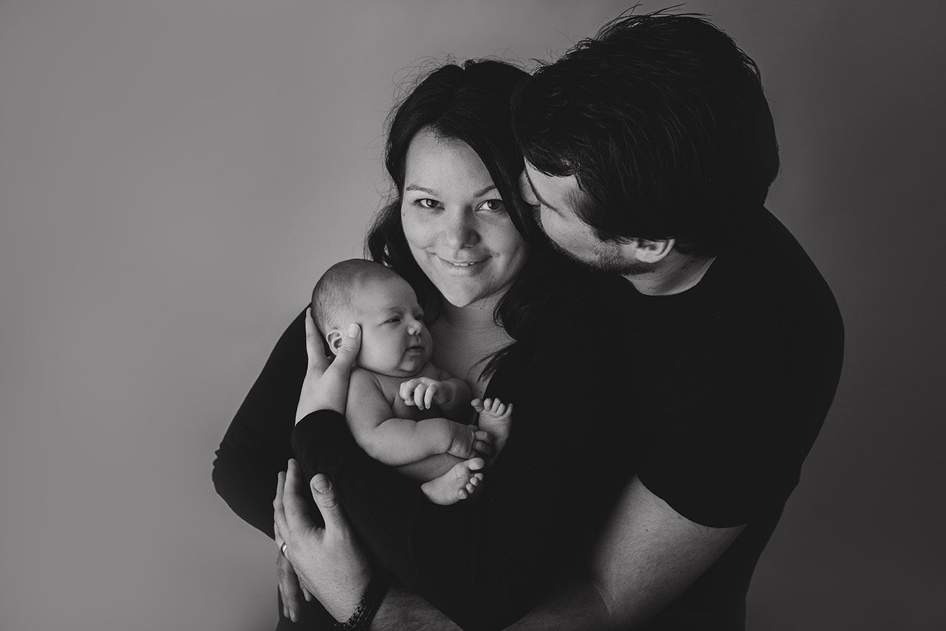 Edmonton newborn photographer - posed with parents