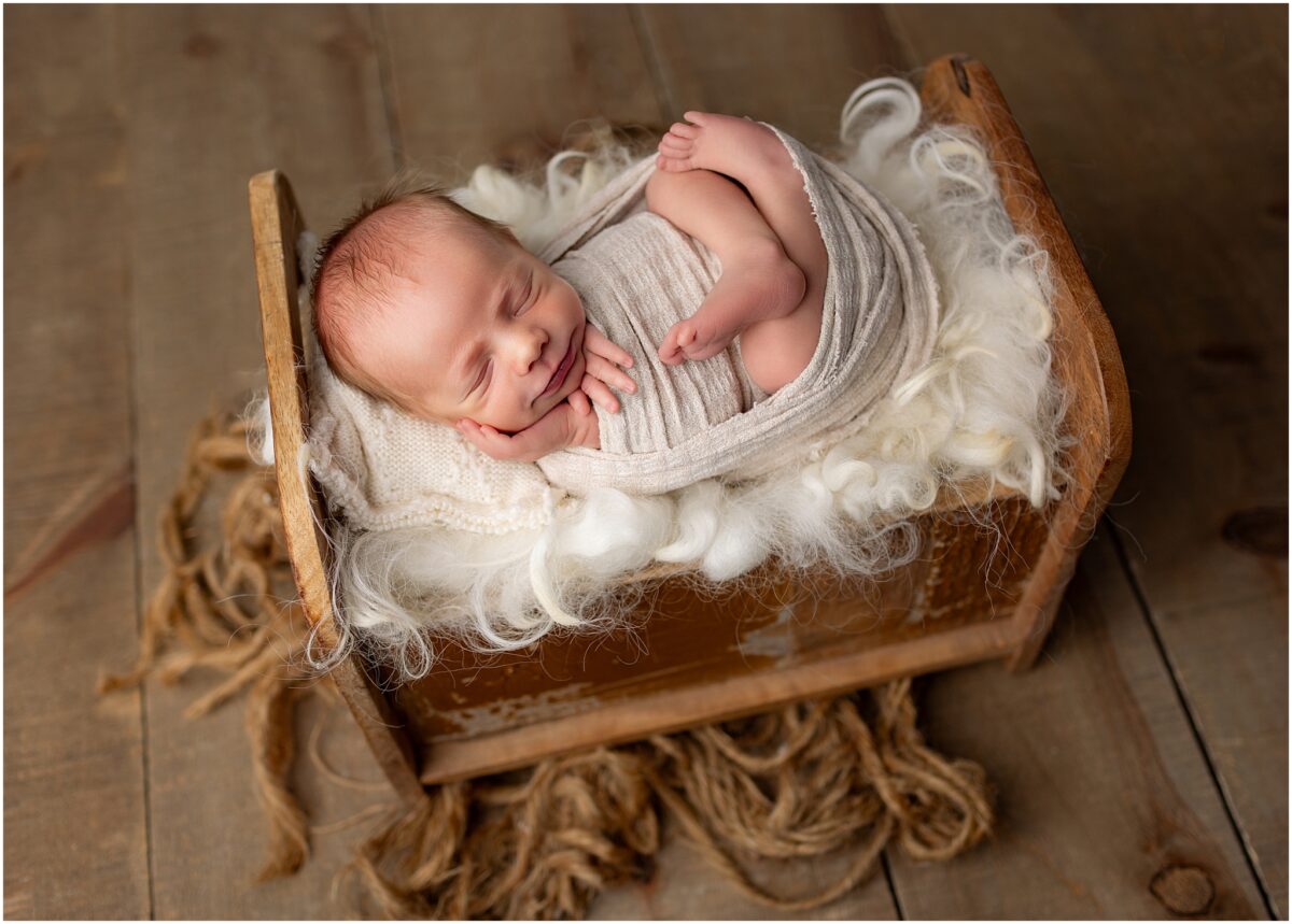 edmonton newborn photographers, edmonton newborn photography, edmonton maternity photography, edmonton newborn and family photographer