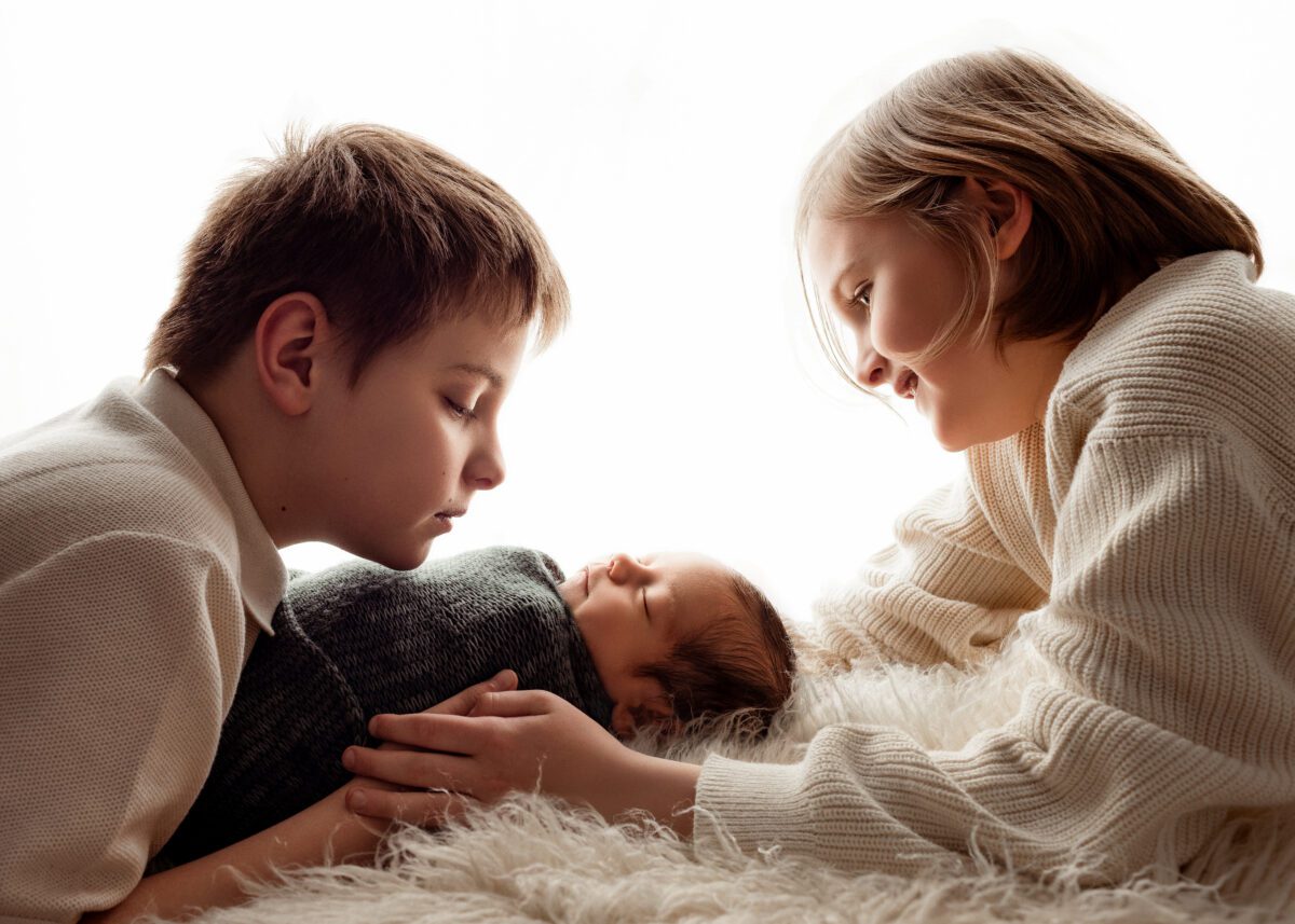 edmonton newborn photographers, edmonton newborn photography, newborn photography edmonton, newborn photographers edmonton