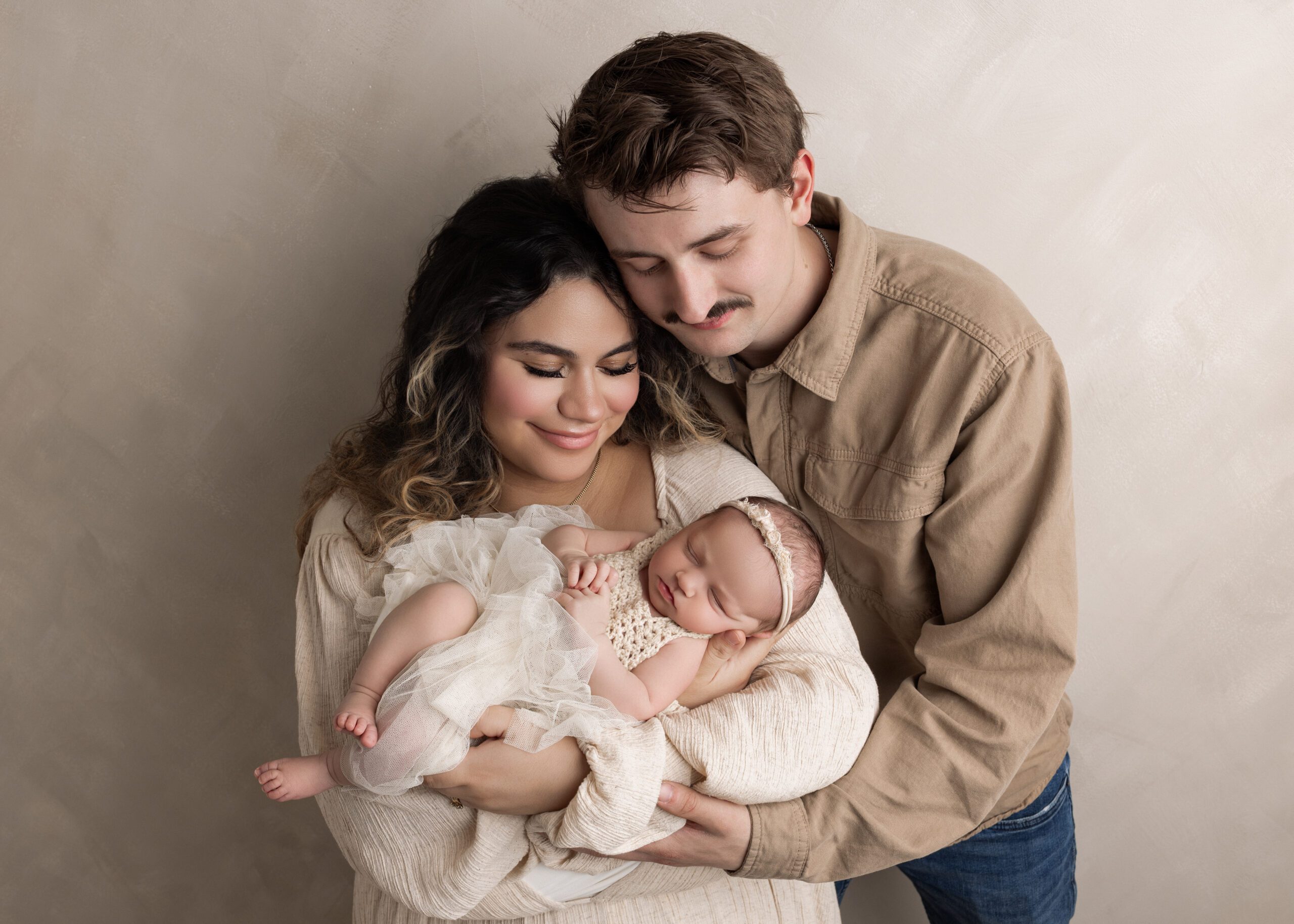 EDMONTON LUXURY newborn lifestyle, FAMILY AND BABY PHOTOGRAPHY